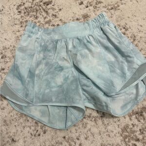 lululemon tie dye hotty hot shorts